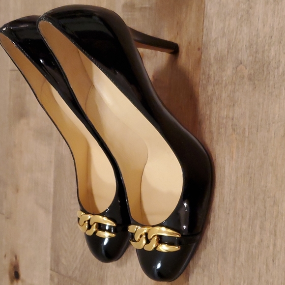 LK Bennett black patent heels - Picture 2 of 10